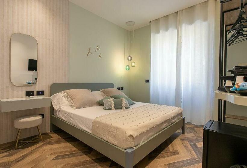 مبيت وإفطار Brezza Marina Guest House