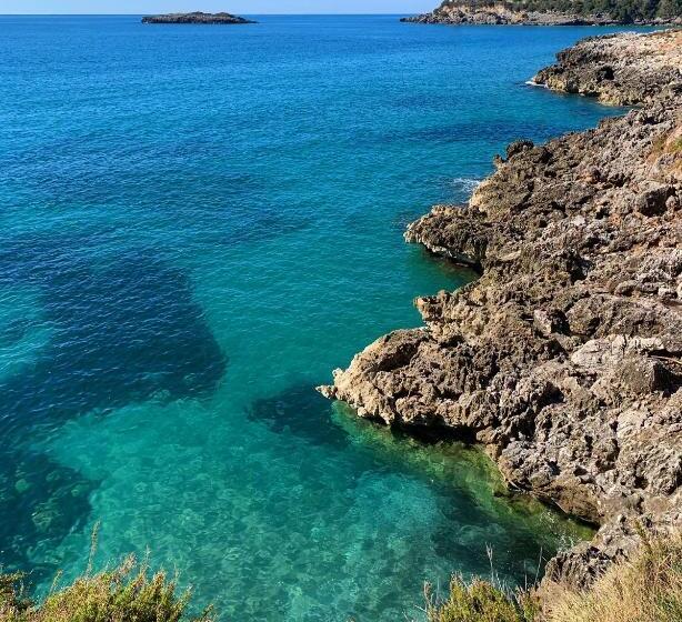 تختخواب و صبحانه Marinas