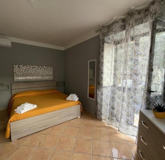 تختخواب و صبحانه Marinas