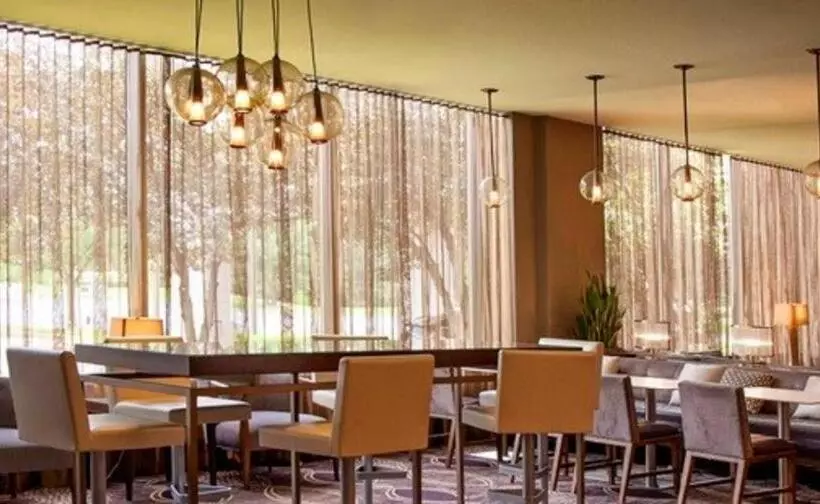 Best Western Brooklyn Center Hotel & Conference Center