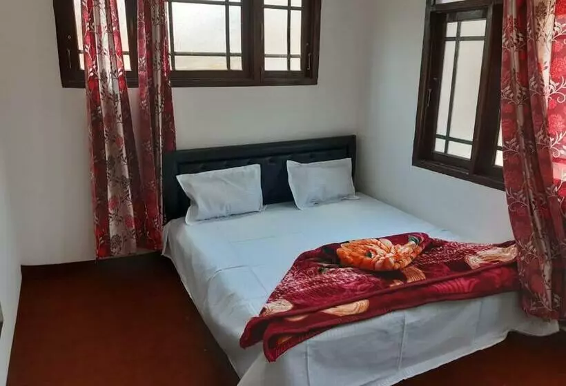 Majatalo Aisha Guest House