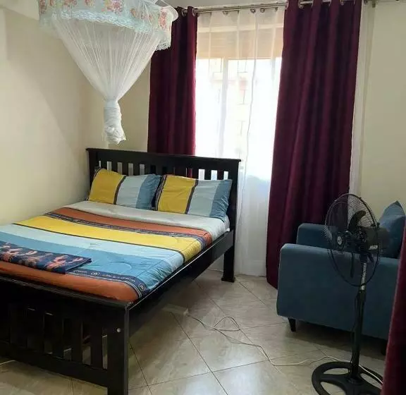 پانسیون Pearl Suites   Bukoto