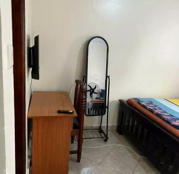 پانسیون Pearl Suites   Bukoto