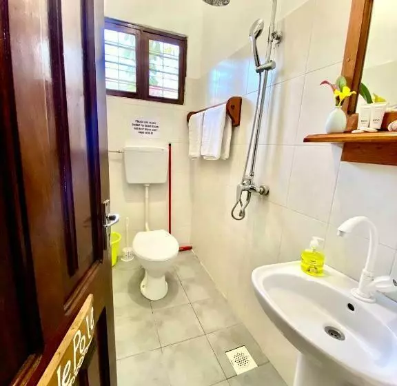 ペンション Villa Orchid Beach Guest House