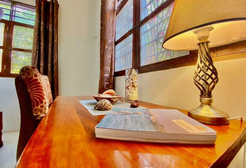 펜션 Villa Orchid Beach Guest House