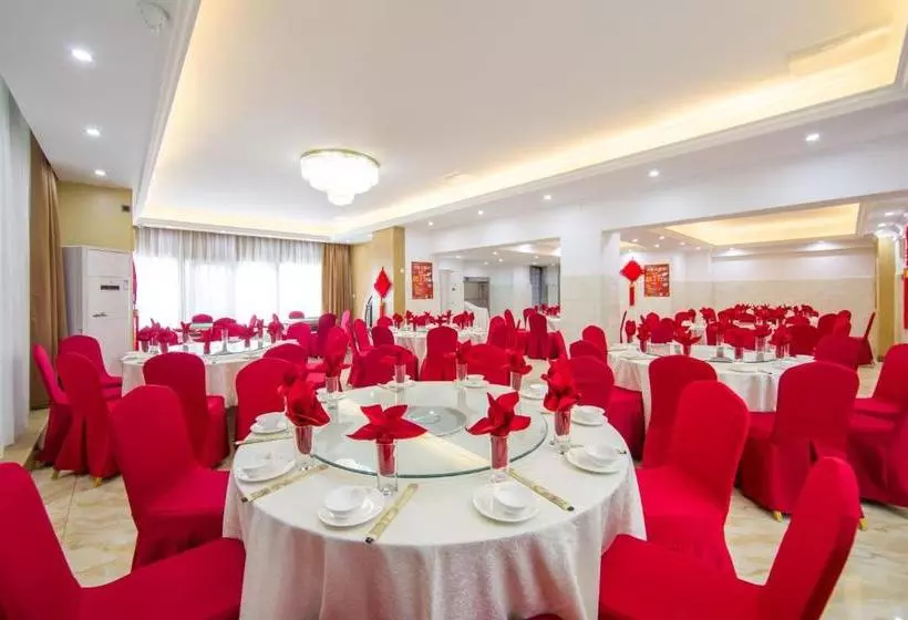 בית מלון כפרי Guodong Chengdu Grand