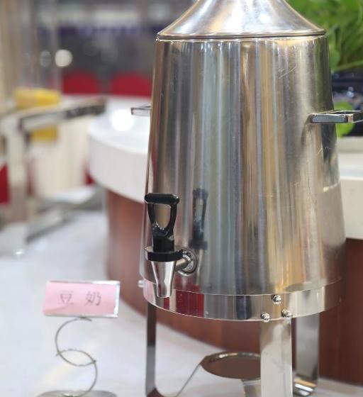 בית מלון כפרי Guodong Chengdu Grand