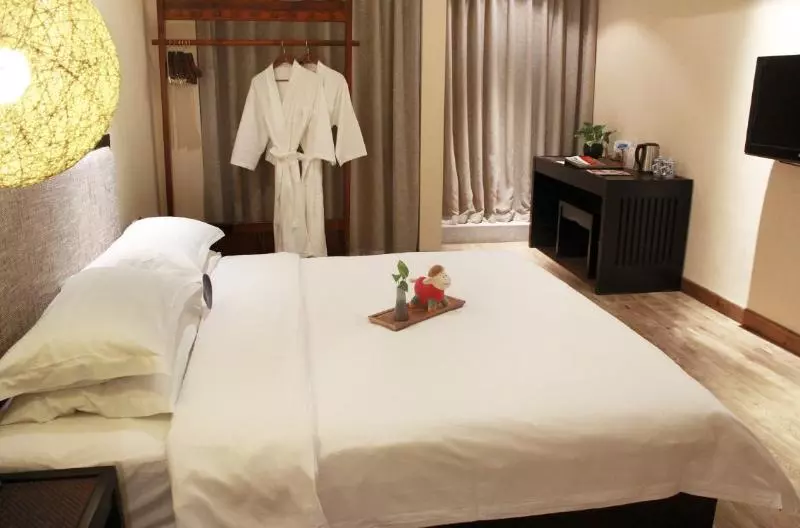 Отель Folk Inn Chengdu