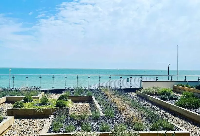 Beautiful Apartment On Ramsgate Sea Front