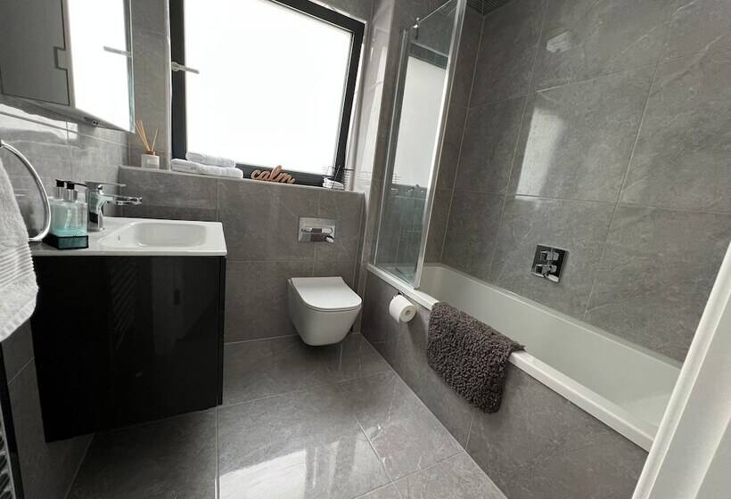 Beautiful Apartment On Ramsgate Sea Front