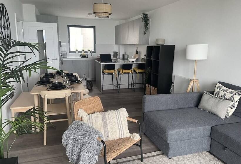 Beautiful Apartment On Ramsgate Sea Front