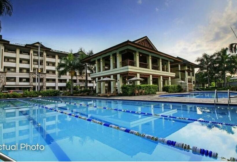 Lovely 2 Br Condo With Free Secured Parking