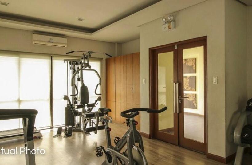 Lovely 2 Br Condo With Free Secured Parking