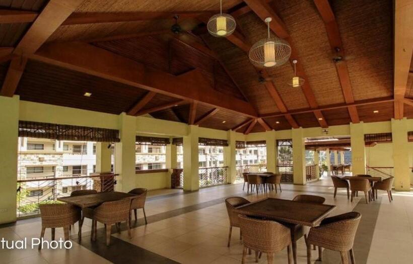 Lovely 2 Br Condo With Free Secured Parking