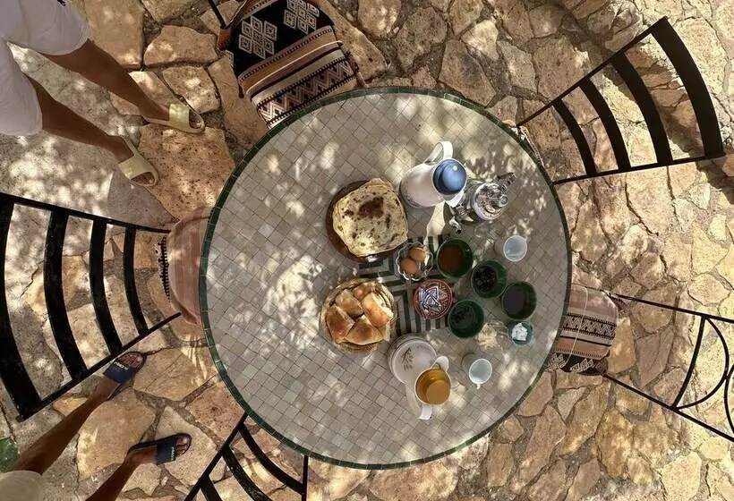 Majatalo Guest House Defat Kasbah