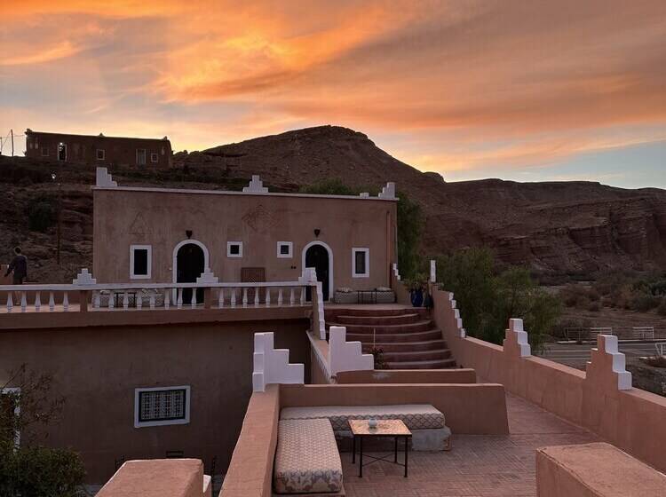 بنسيون Guest House Defat Kasbah