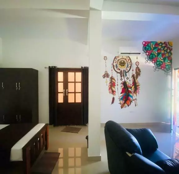 3 Hills Hostel