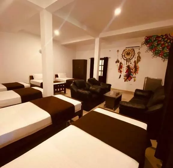 3 Hills Hostel