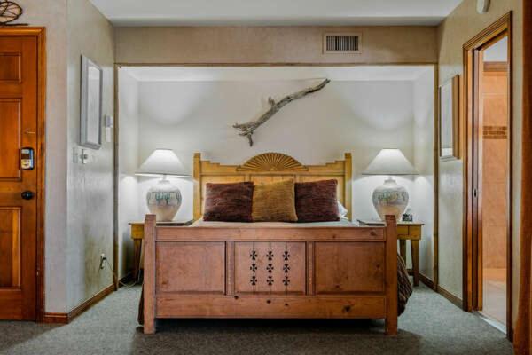 호스텔 Adobe Village Inn Rooms