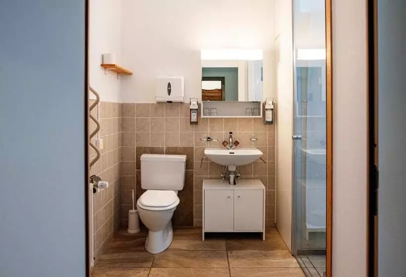 ユースホステル Gruppenhaus Lindenhof Churwalden