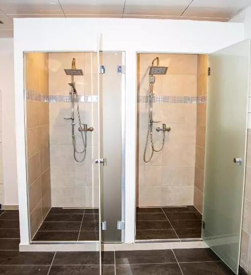 ユースホステル Gruppenhaus Lindenhof Churwalden