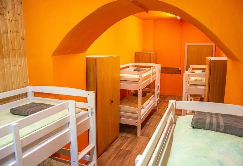 ユースホステル Gruppenhaus Lindenhof Churwalden