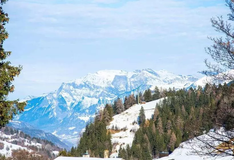 ユースホステル Gruppenhaus Lindenhof Churwalden