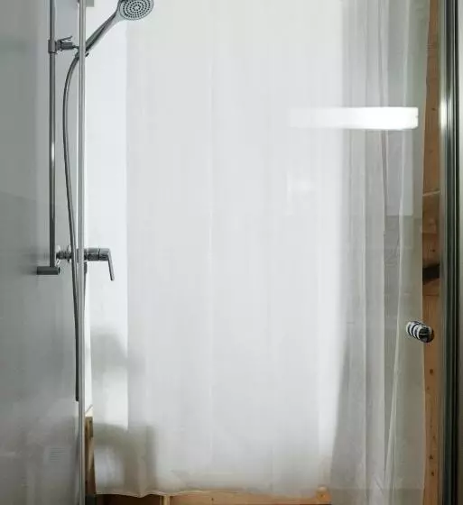 ユースホステル Gruppenhaus Lindenhof Churwalden