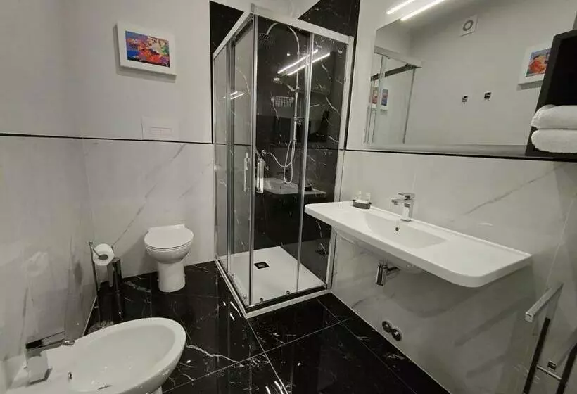 B&b D643
