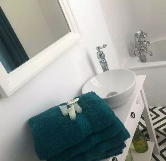 ベッドアンドブレックファースト Aux Remparts De Montreuil