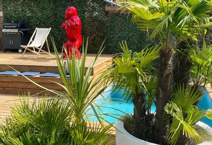 ベッドアンドブレックファースト Aux Remparts De Montreuil