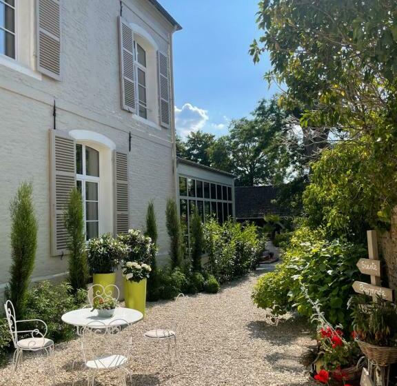 住宿加早餐 Aux Remparts De Montreuil