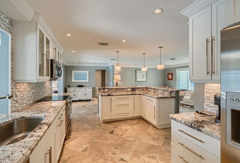 Bimini Breeze Vacation Home