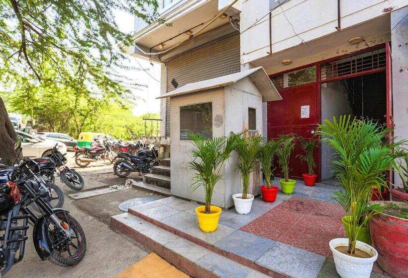 Fabhotel Gk Residency