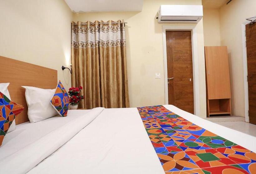 Fabhotel Gk Residency