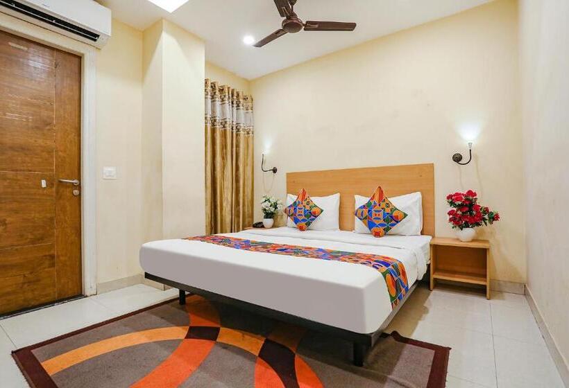 Fabhotel Gk Residency