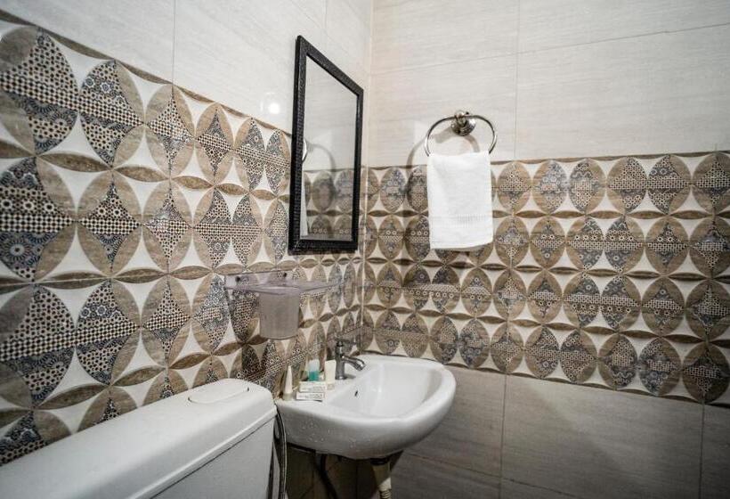 Tripli Hotels Arunoday Palace