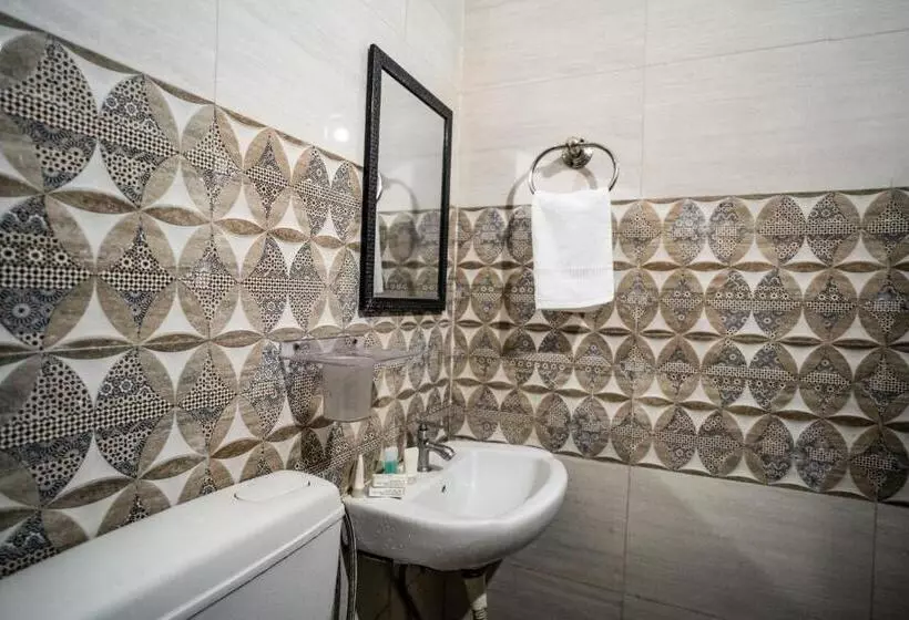 Tripli Hotels Arunoday Palace