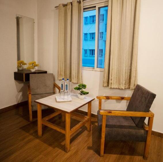 Tripli Hotels Arunoday Palace