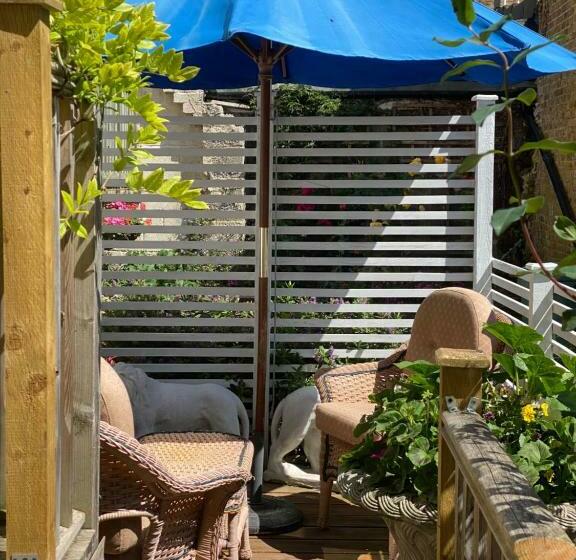 Пансион King Street Accomadation