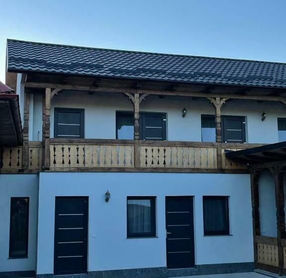 膳宿费 Casa De Lângă Pădure