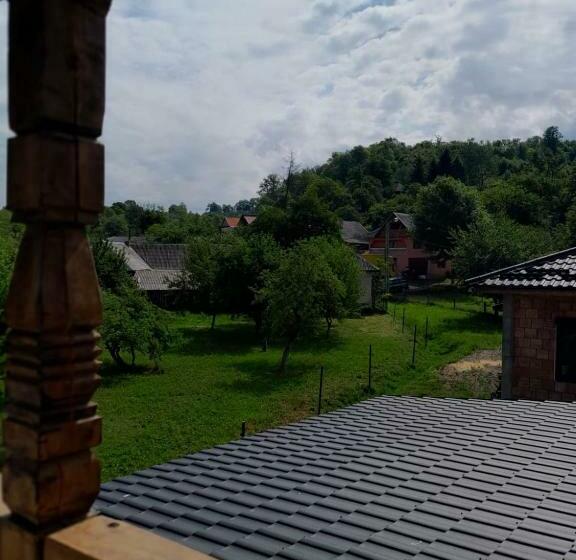 膳宿费 Casa De Lângă Pădure