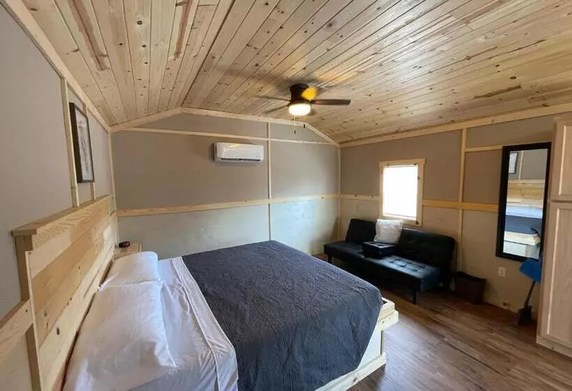 ペンション The Nest Cabin Resort   Hummingbird #7
