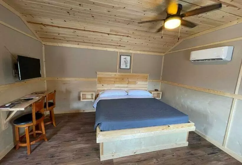 ペンション The Nest Cabin Resort   Hummingbird #7