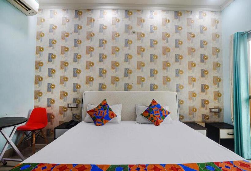 ベッドアンドブレックファースト Fabhotel Raj Niwas