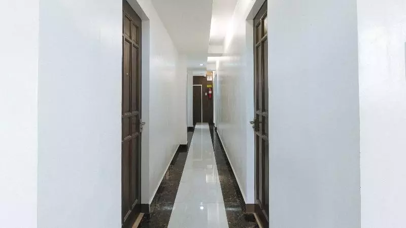 ホテル Reddoorz Near Iloilo International Airport