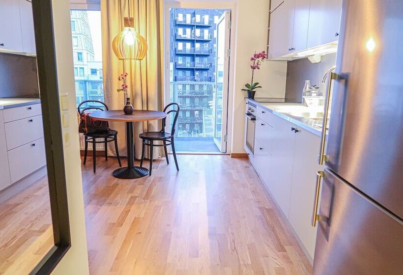 Luxury Business Studio Apartment Garden View