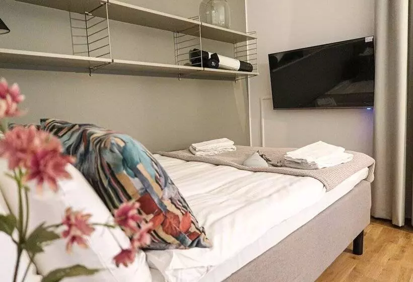 Luxury Business Studio Apartment   Garden View