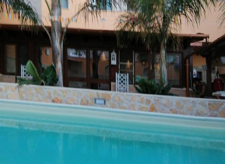 膳宿费 Ivana Home