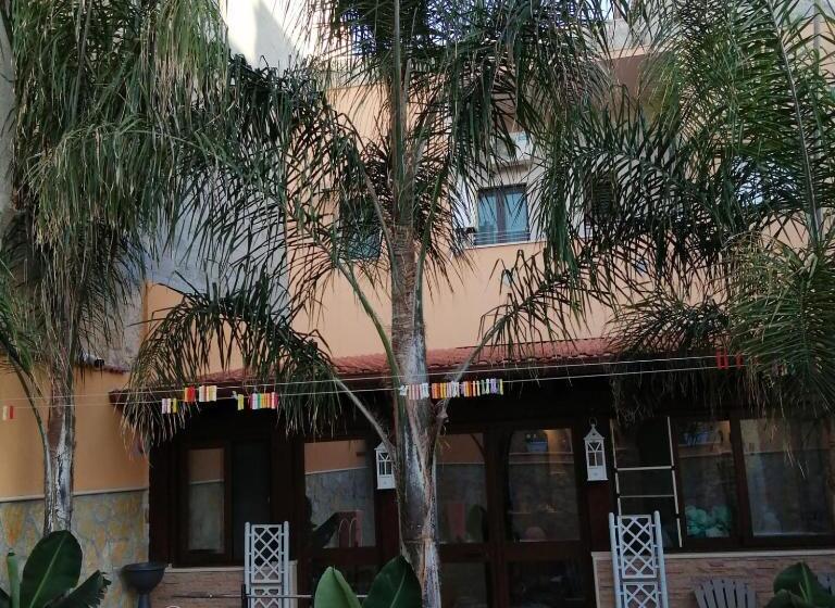 膳宿费 Ivana Home